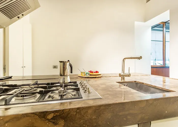 Iflat Pantheon Elegant 3-bedroom Apartment Rom