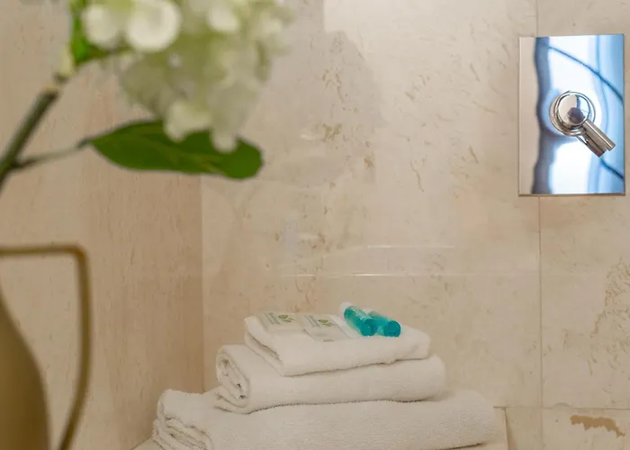Iflat Pantheon Elegant 3-bedroom Apartment Rom